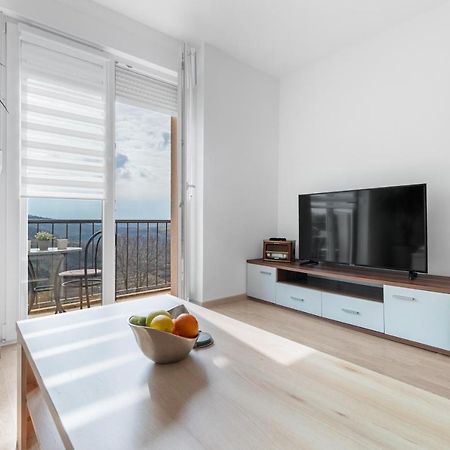 Apartment Mdm Buje Buitenkant foto