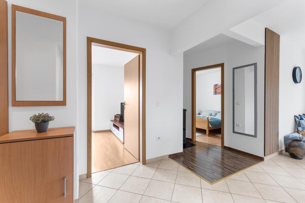 Apartment Mdm Buje Buitenkant foto